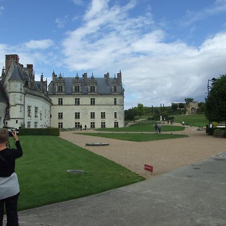 Gite-Civray-De-Touraine Troglo De Denise Villa Exterior photo